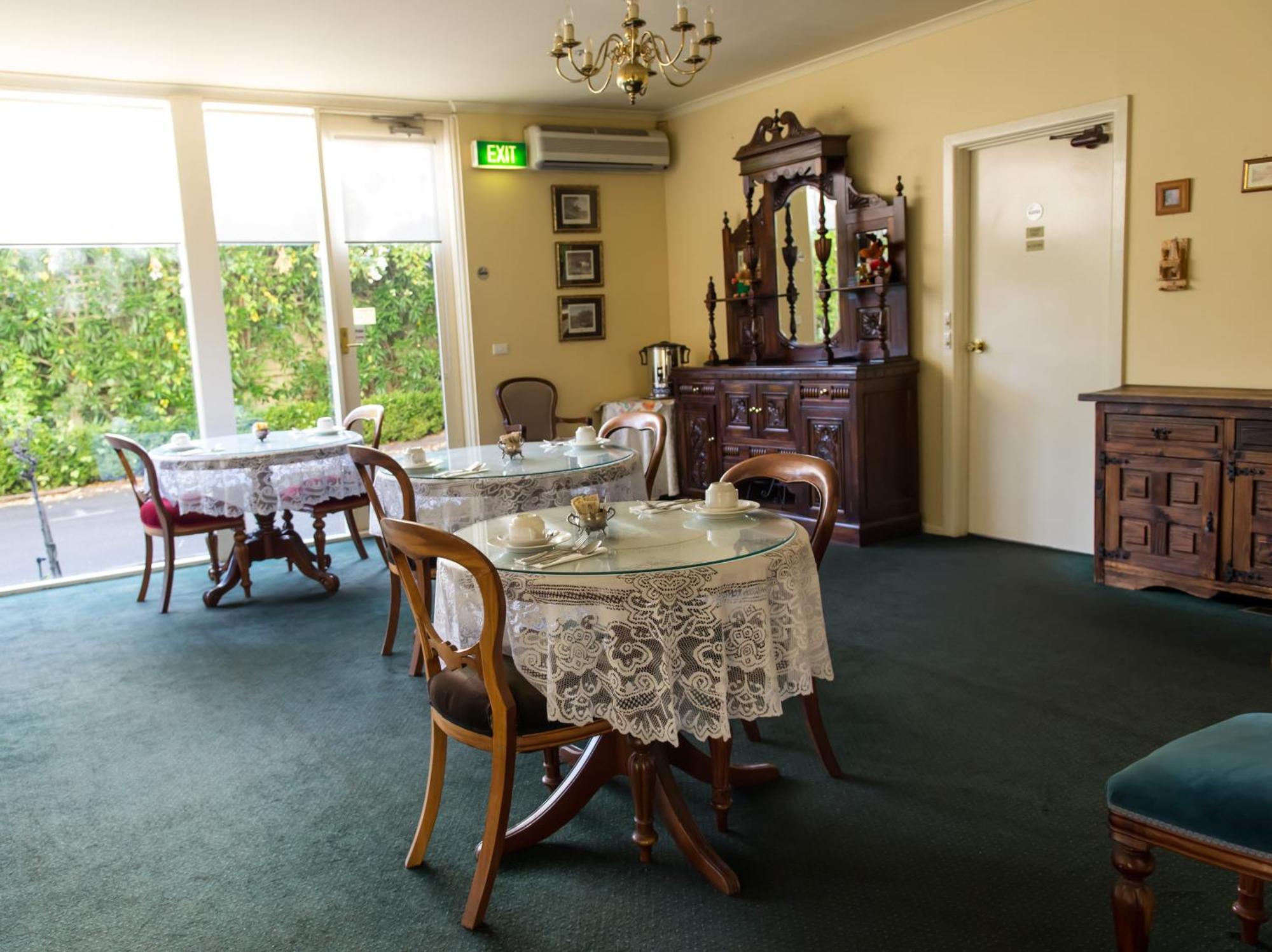 Toorak Manor Hotel Melbourne