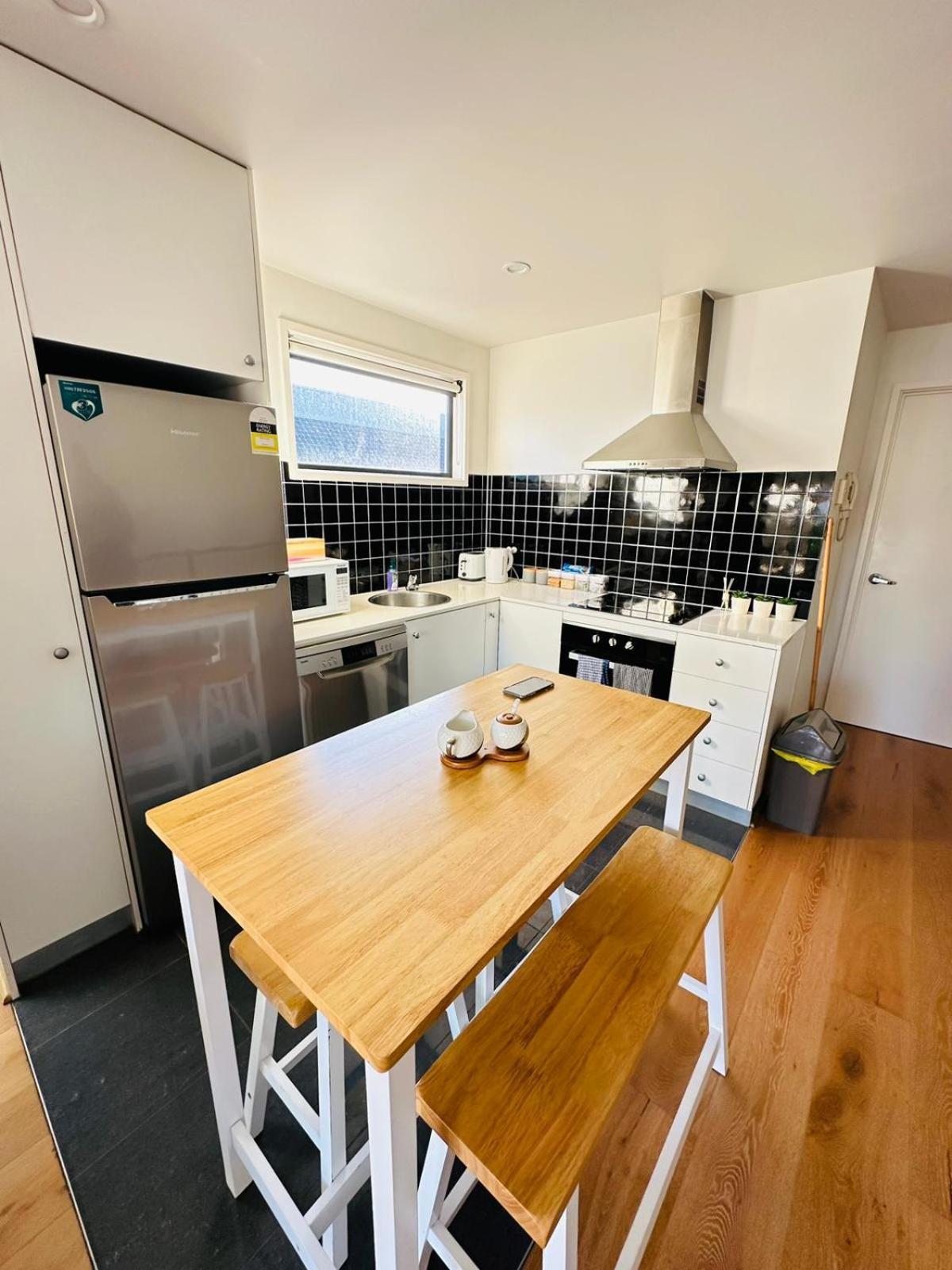 Apartment In St Kilda