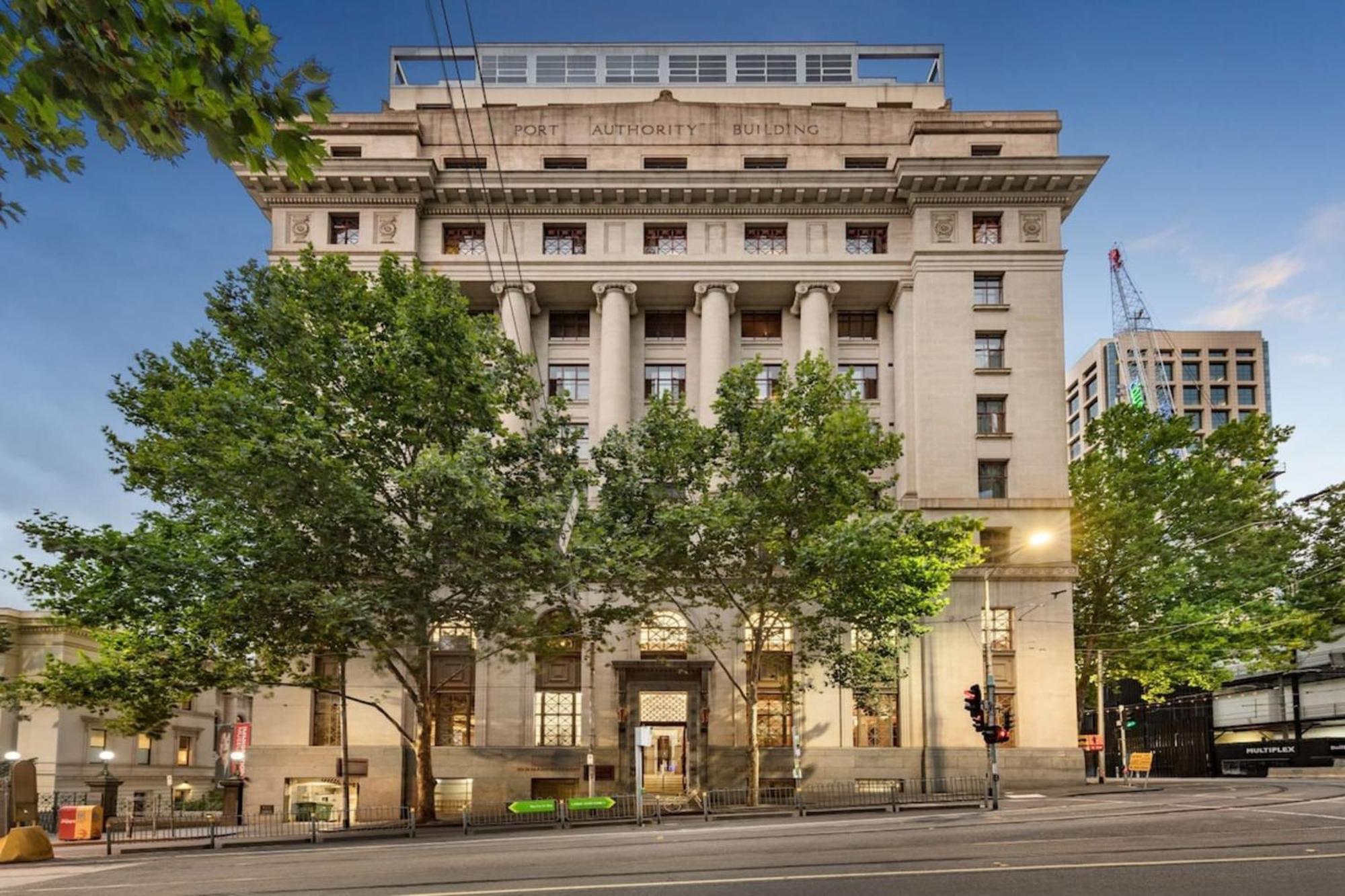 Apartment 1-bedroom Unit In Classic Cbd Building! Melbourne