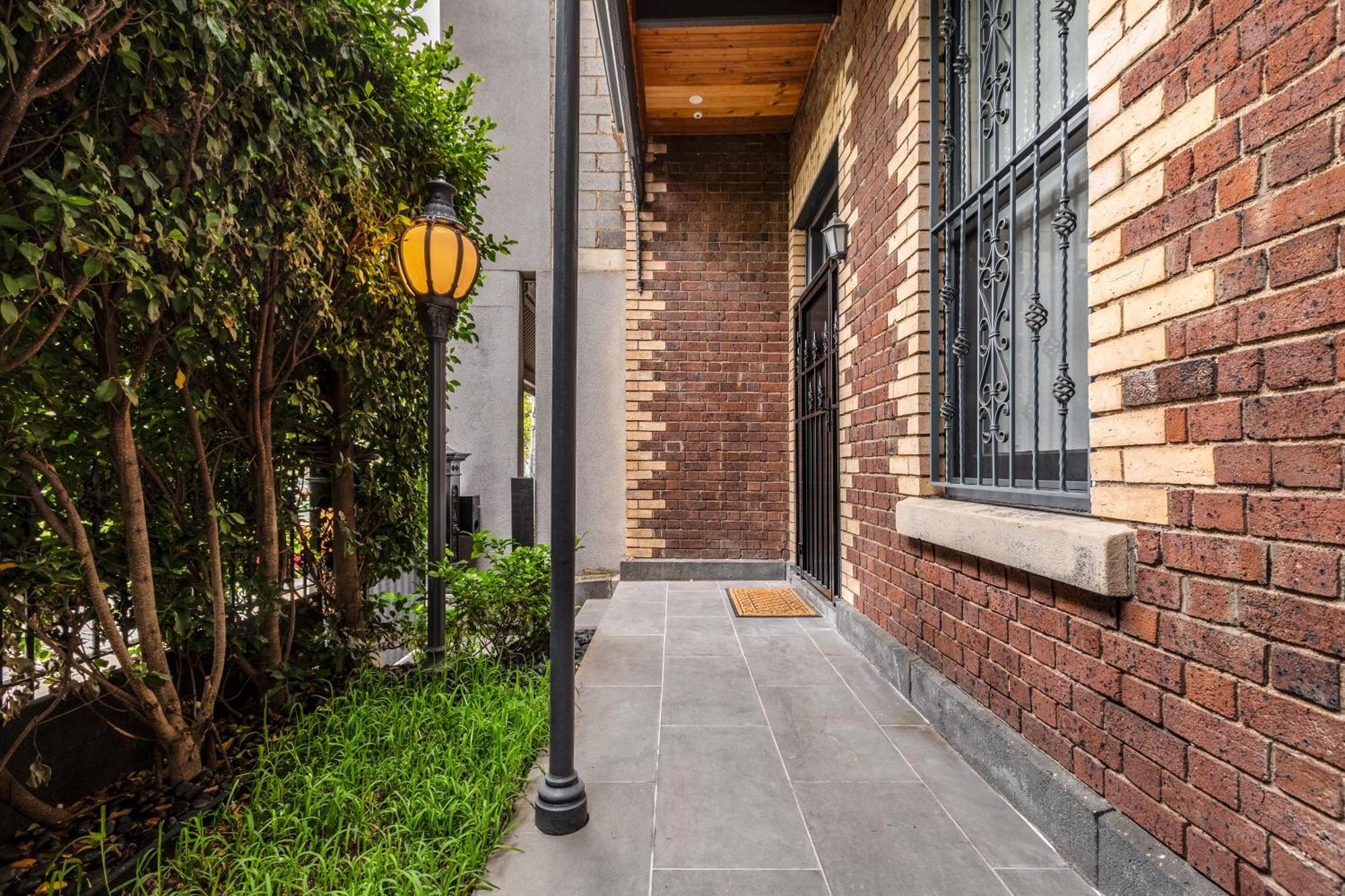 Holiday home Carlton Luxury Kings Mansion - 5min To Cbd, Garage And Rooftop Melbourne