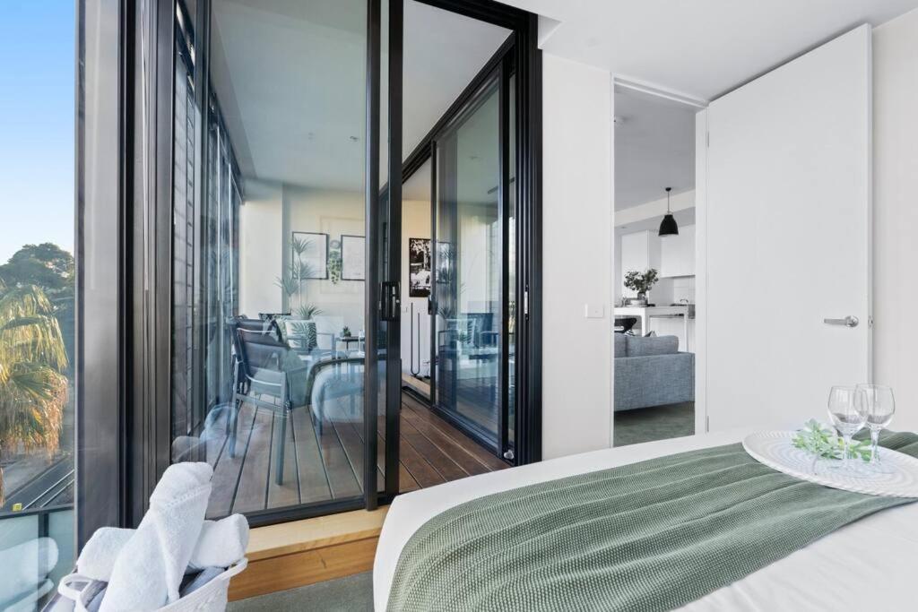 Charming Seaside Retreat * Melbourne