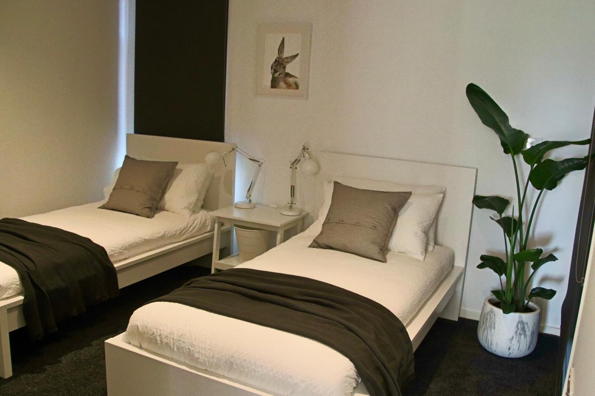 Apartment St Kilda - Have It All! Lake, Bay, City, Stadiums,museums,music,culture! *