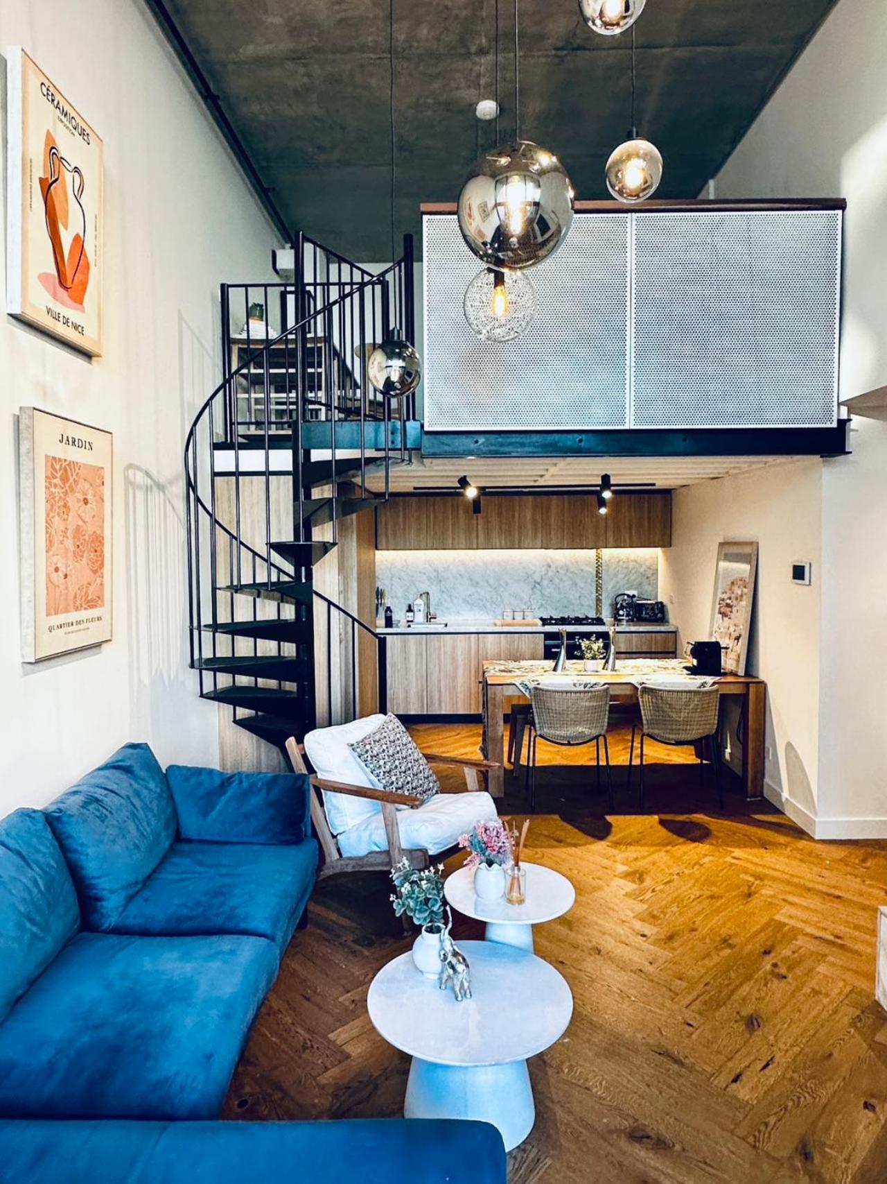 Apartment Luxury Docklands Loft 2b1b River View & Free Parking Melbourne