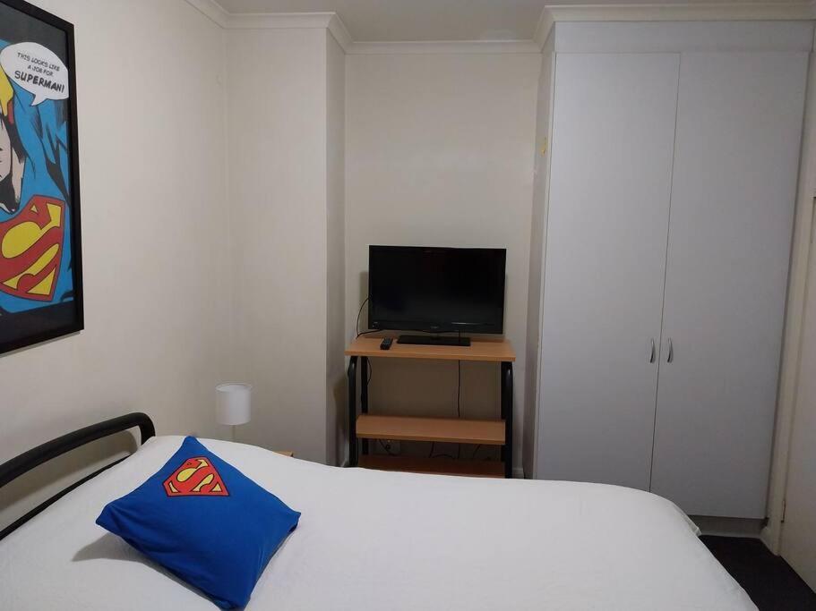 Superman Cbd Apartment Melbourne