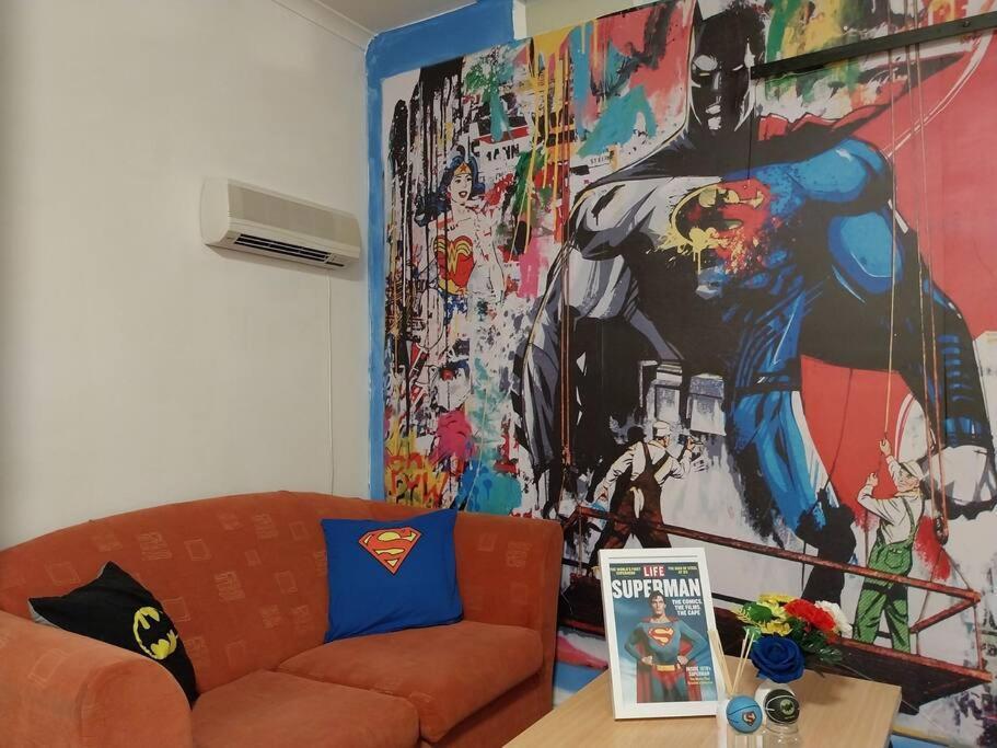 Superman Cbd Apartment *