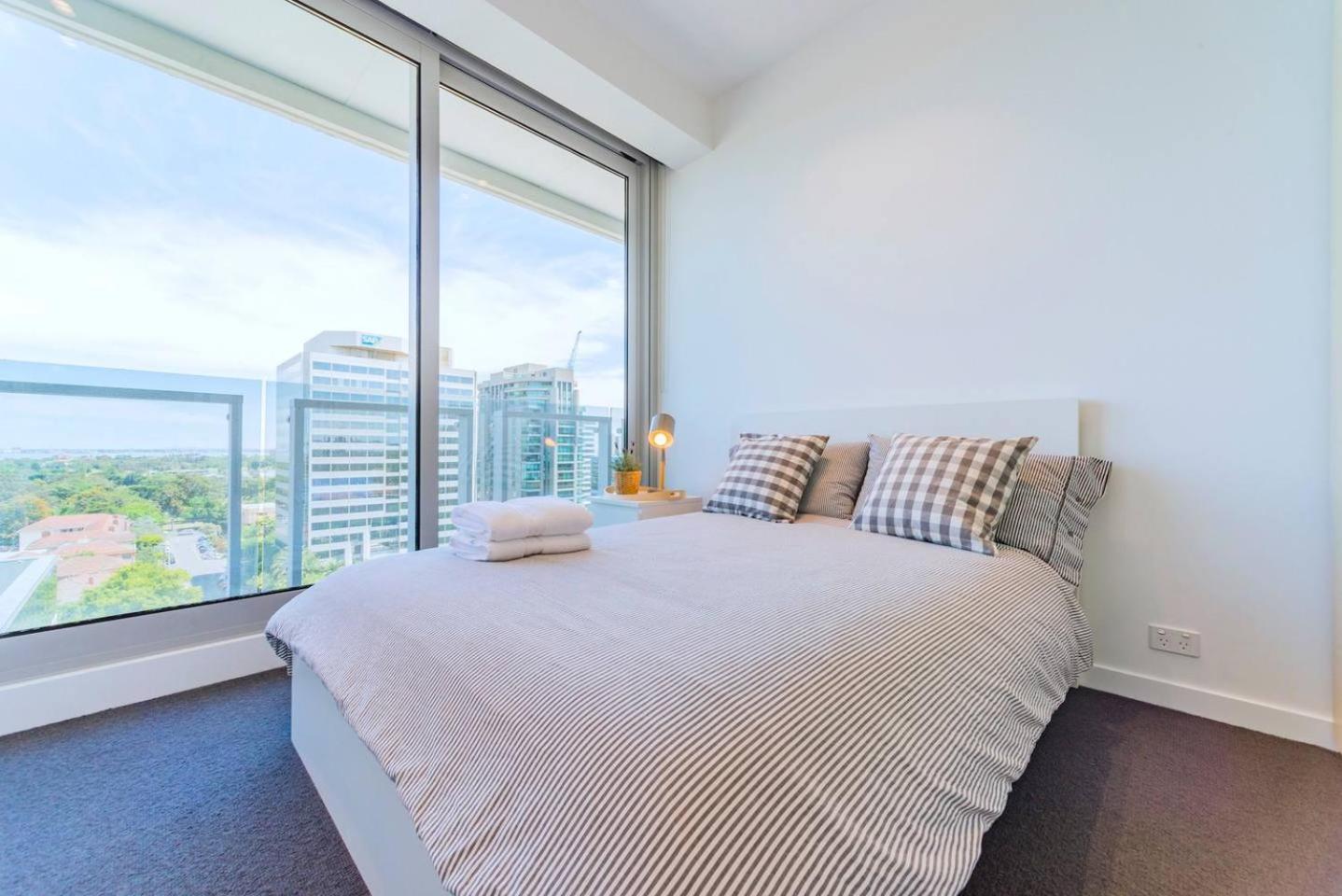 Fawkner Bay-view 5 Apartment