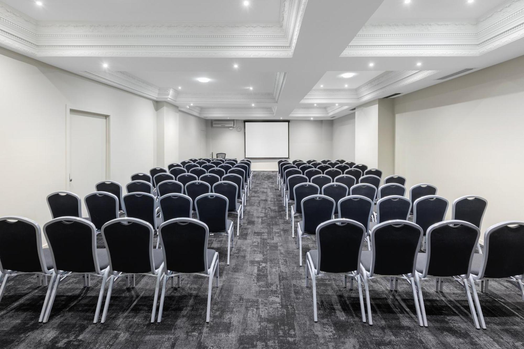 Grand Chancellor 4* Melbourne