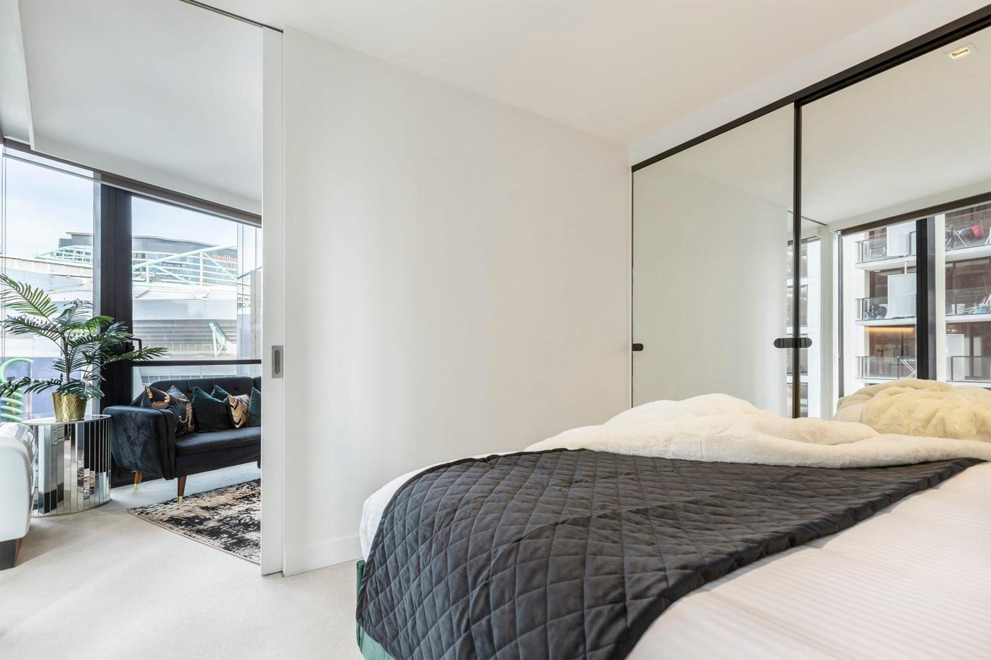 Vaquay Soho In Docklands Melbourne