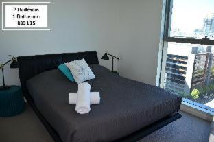 Orange Apartment *