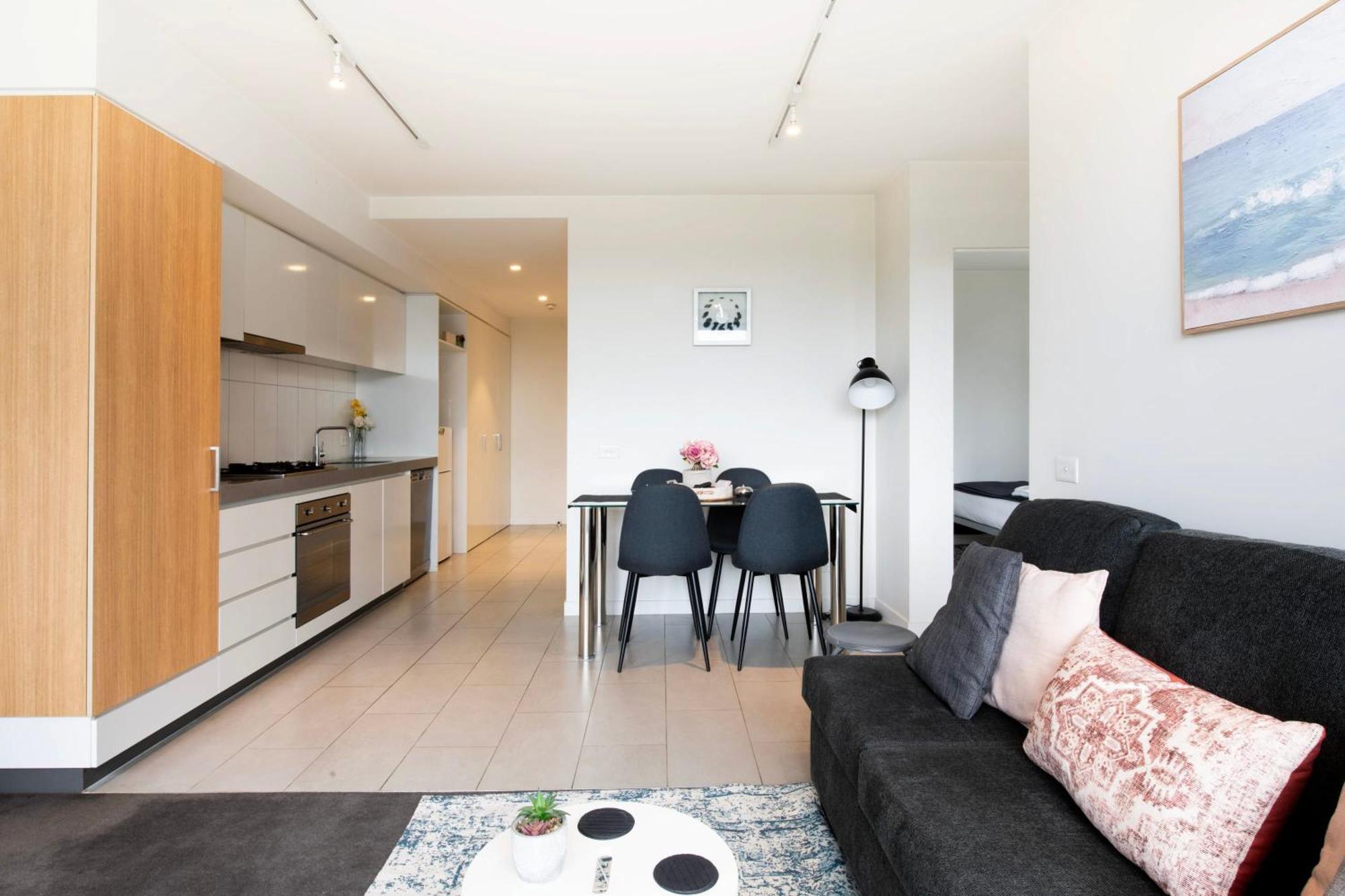 Clarendon St Chic Modern 2-bedroom Escape *