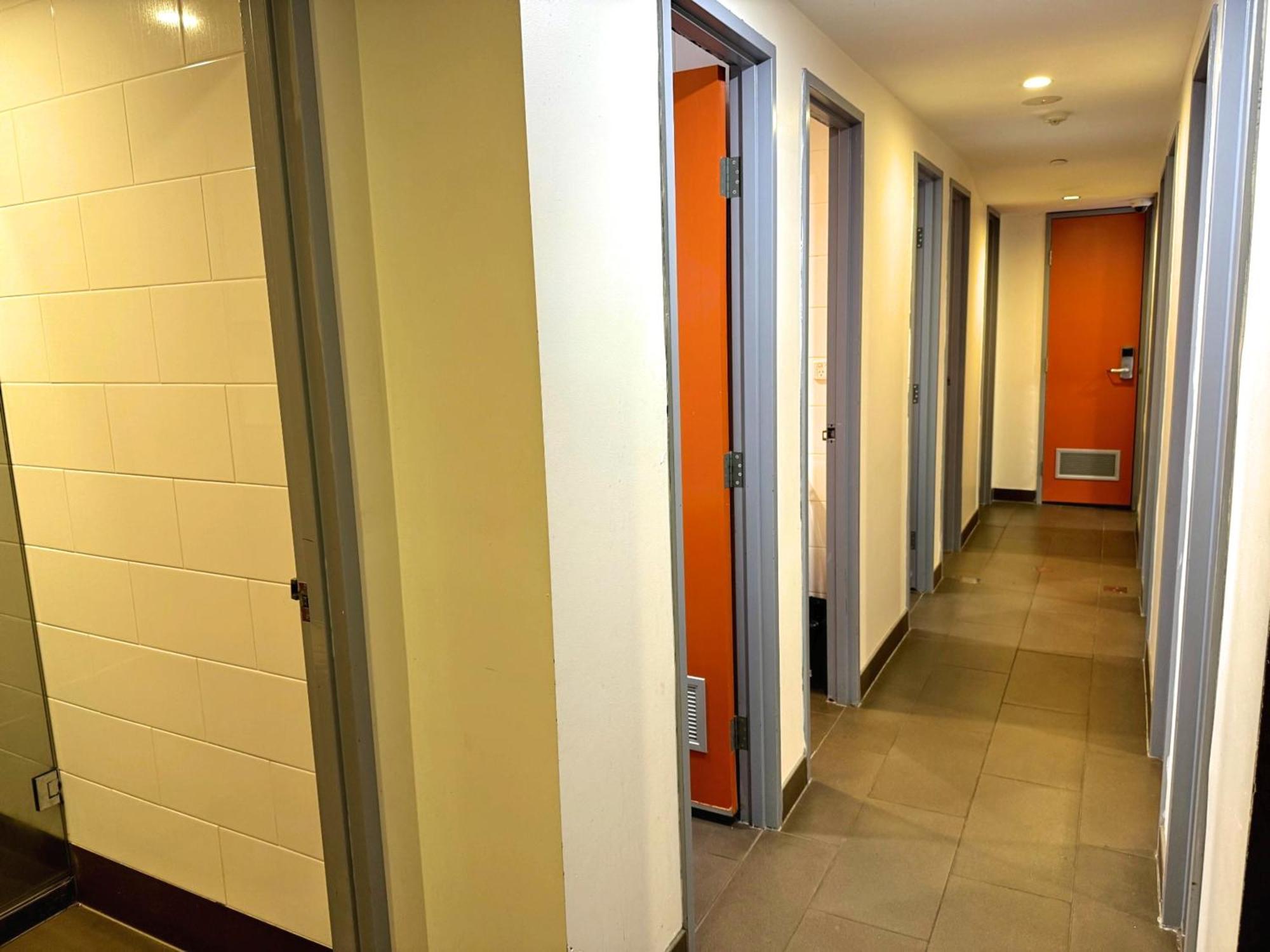 Europa Hostel *