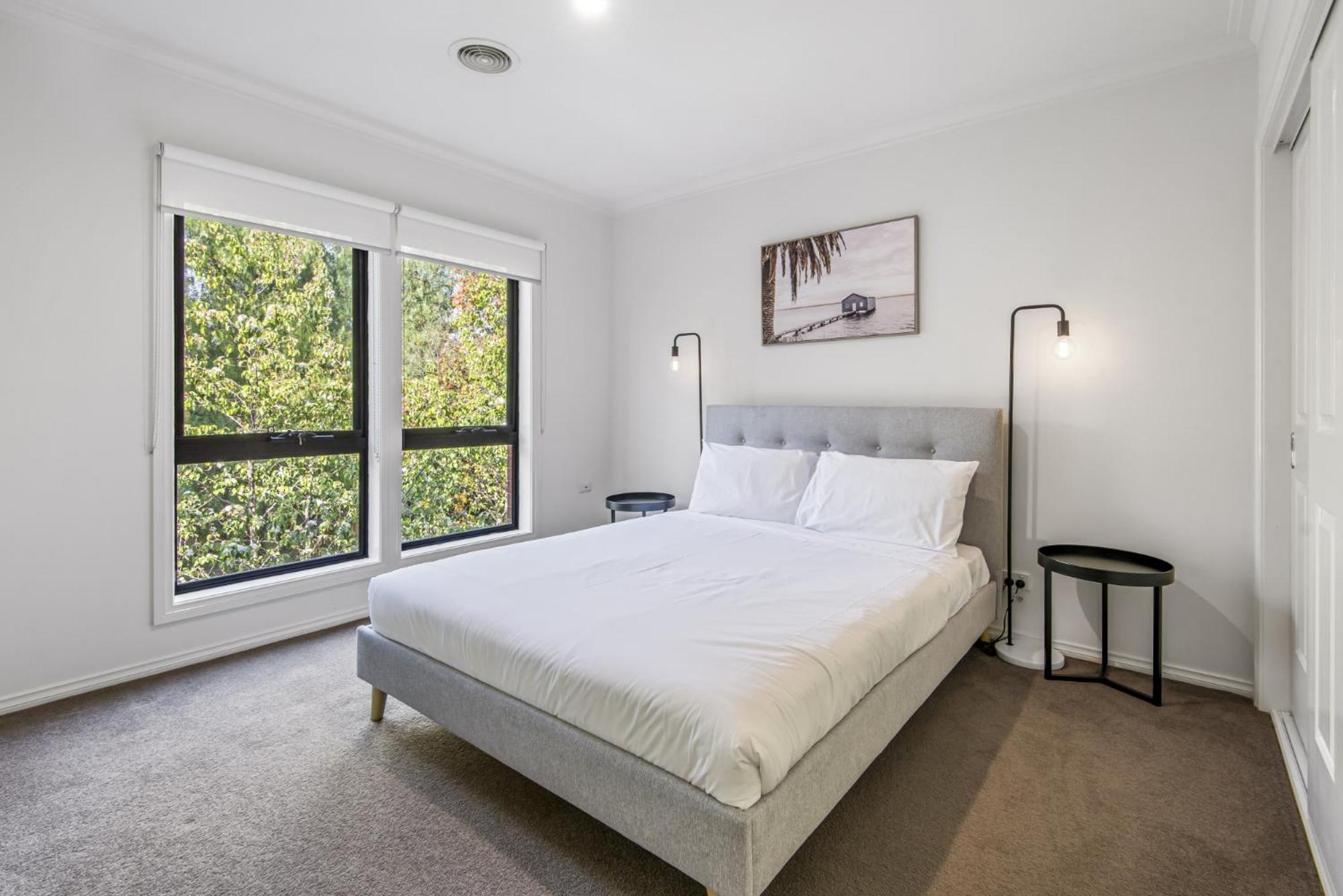 Perfectly Located 4-bed House In Kensington Holiday home
