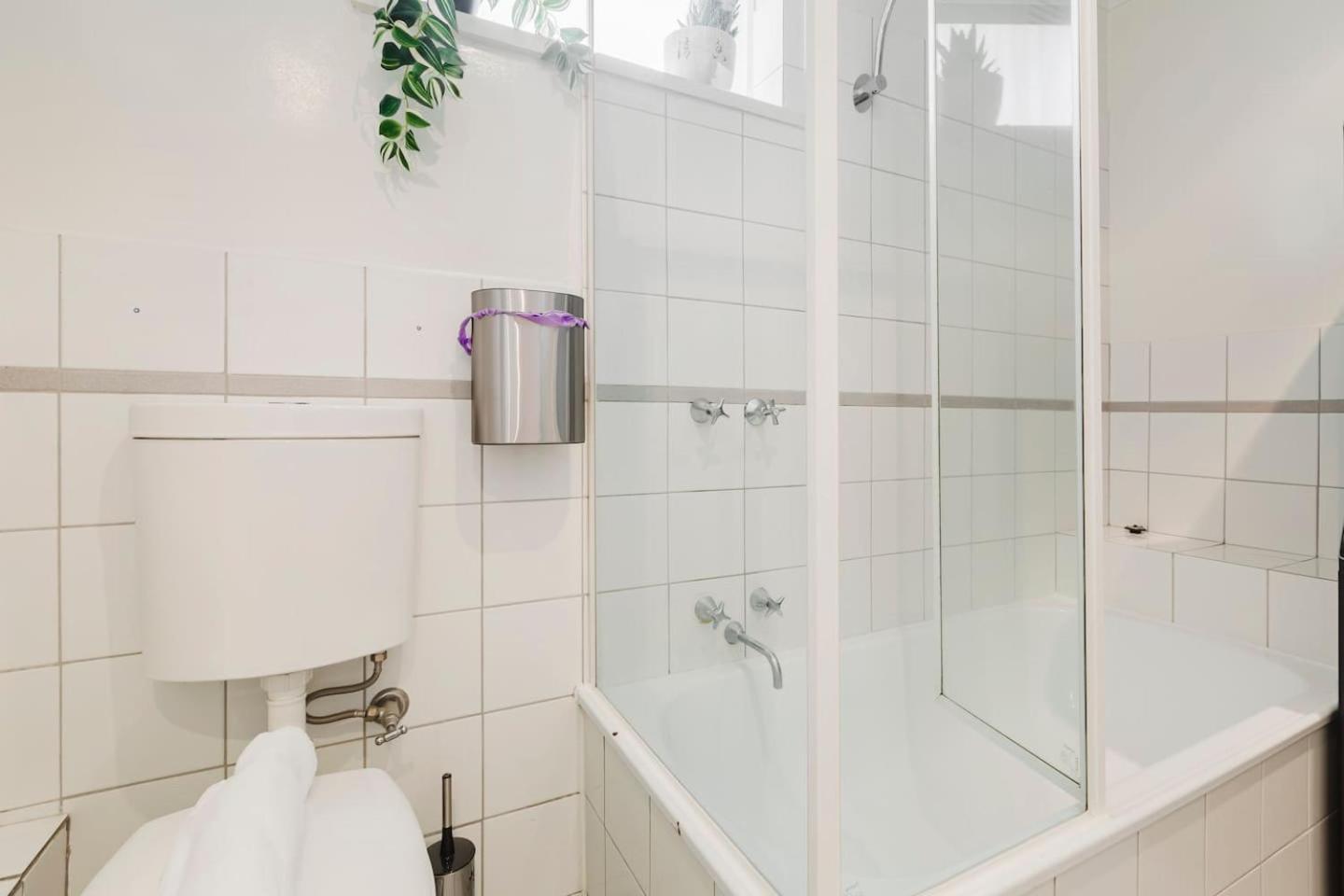 'the Acland' Beachside Charm Meets Living Apartment Melbourne