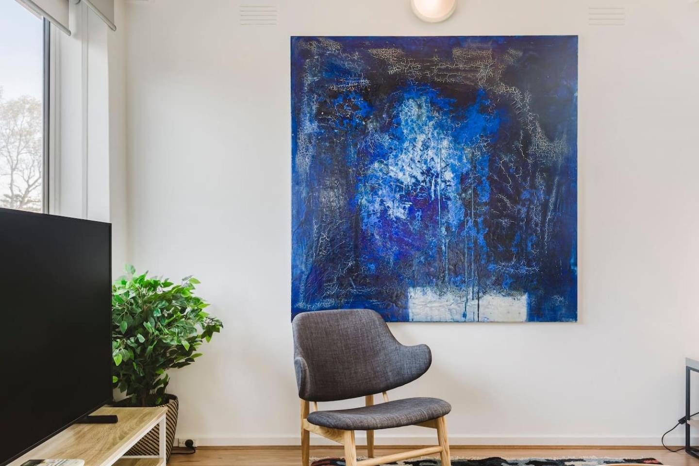 'the Acland' Beachside Charm Meets Living Apartment