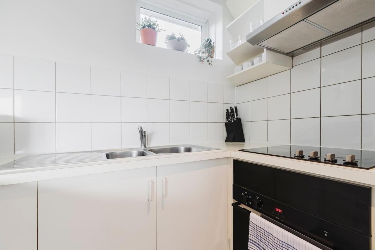 'the Acland' Beachside Charm Meets Living