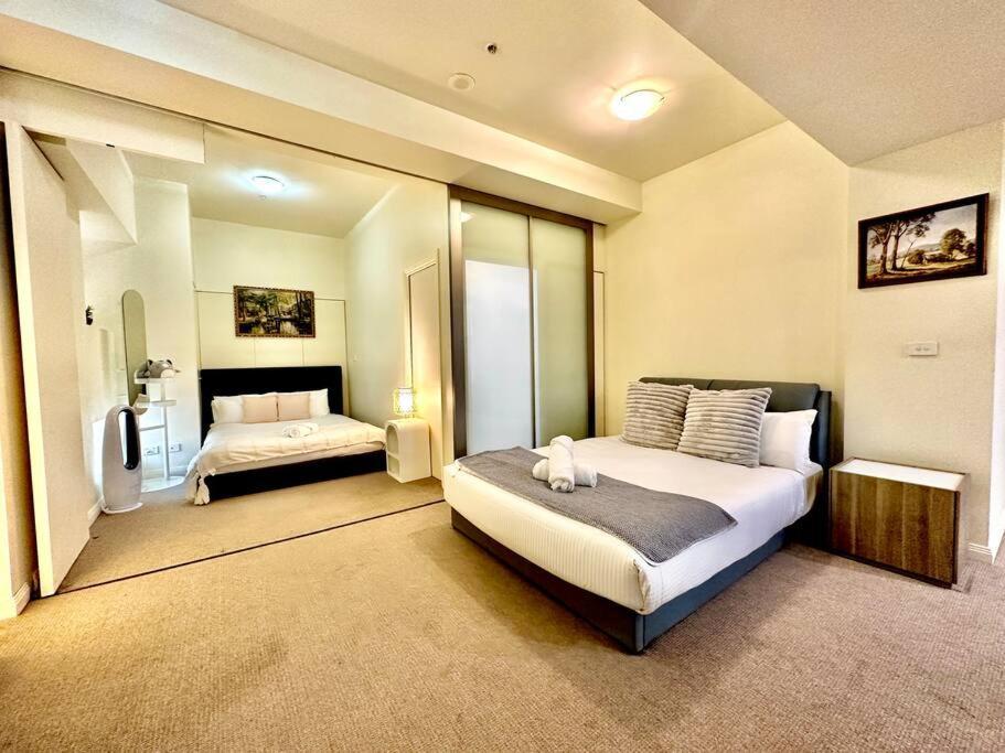 Spacious 2br Haven Free Parking Apartment *