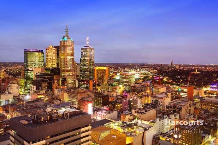 Luxury Cbd 3-bedroom 2-bathroom High Pool Gym Spa Carpark Sky View * Melbourne