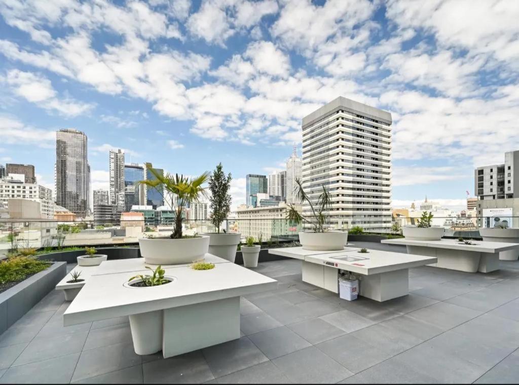 Apartment Luxury Cbd 3-bedroom 2-bathroom High Pool Gym Spa Carpark Sky View Melbourne