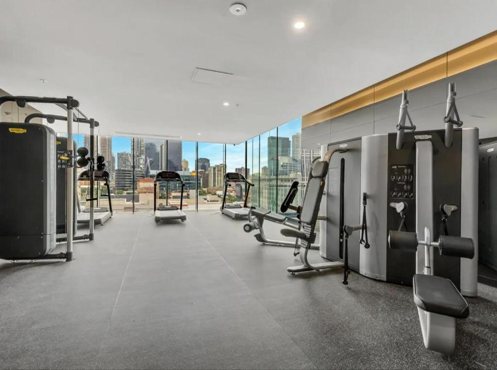 Apartment Luxury Cbd 3-bedroom 2-bathroom High Pool Gym Spa Carpark Sky View Melbourne