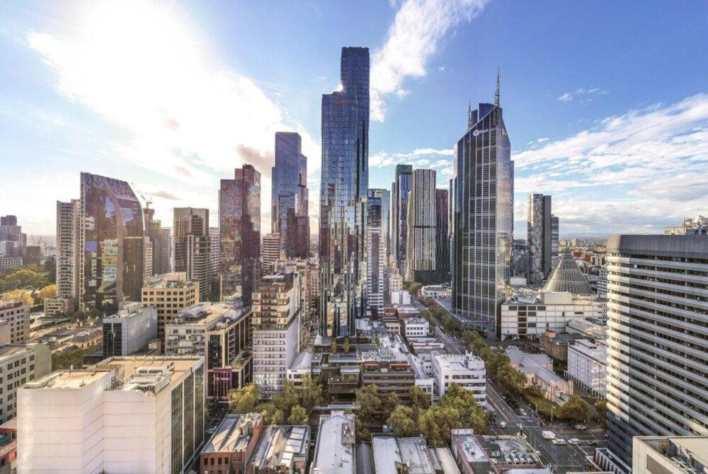 Luxury Cbd 3-bedroom 2-bathroom High Pool Gym Spa Carpark Sky View Apartment *