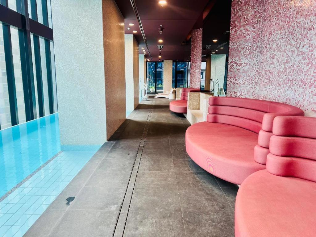Luxury Cbd 3-bedroom 2-bathroom High Pool Gym Spa Carpark Sky View * Melbourne