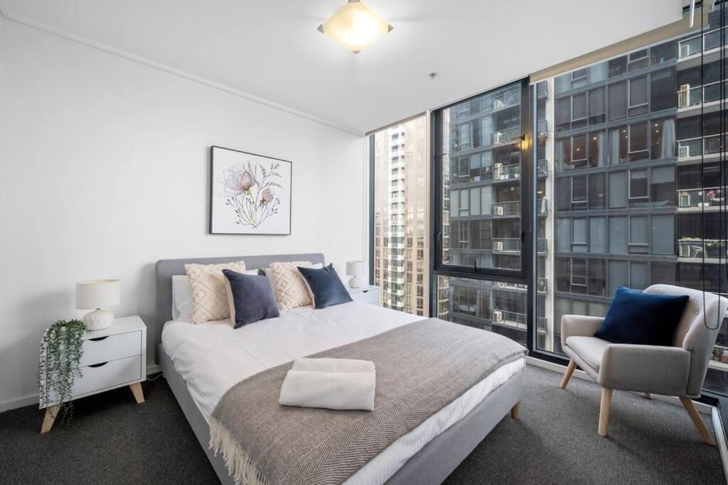 Amaya-modern Southbank Living-close To Crown & Yarra River Melbourne