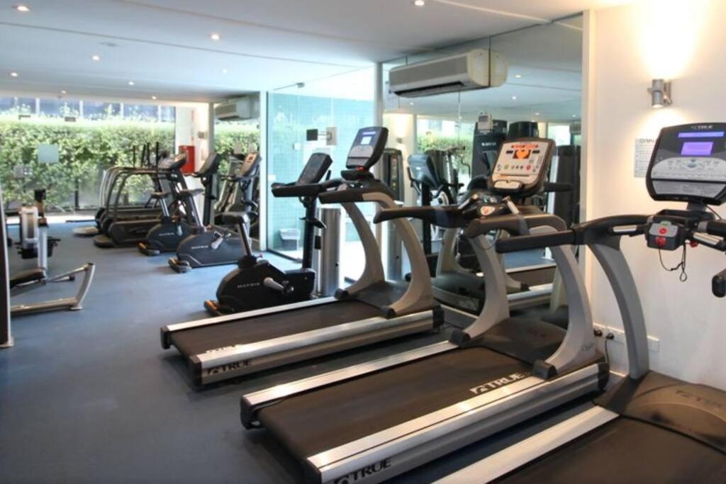Mc298-contemporary 2br&2 Bath Apt With Free Parking! Apartment