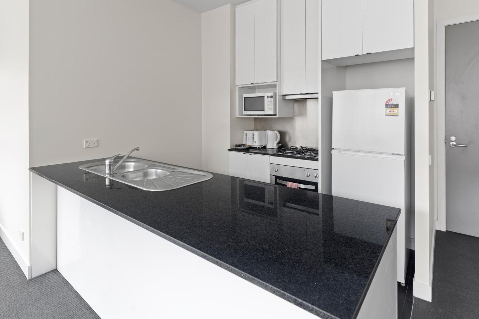 Apartment The On Collins *