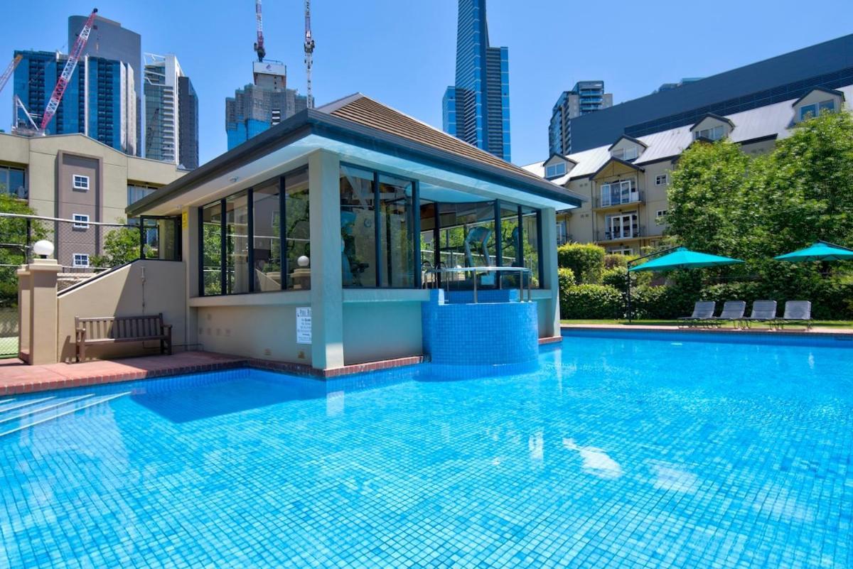 Apartment Tranquil Oasis 2 Bdrm Pool Tennis Gym *