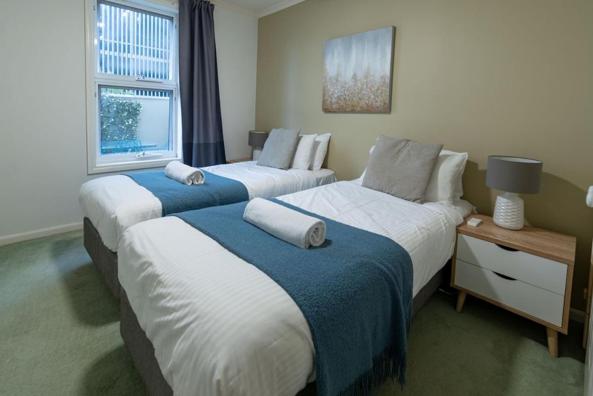 Tranquil Oasis 2 Bdrm Pool Tennis Gym