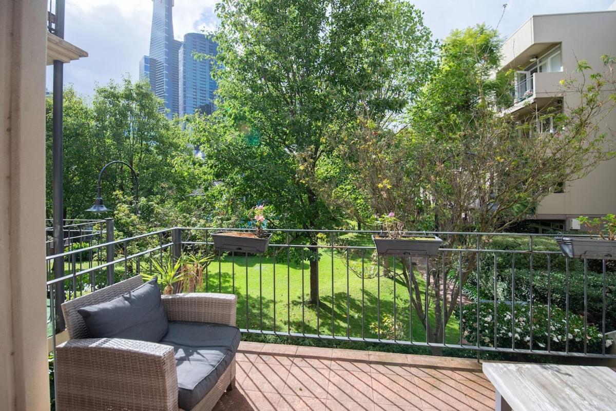Apartment Tranquil Oasis 2 Bdrm Pool Tennis Gym