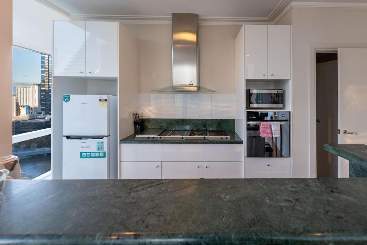 Penthouse 3 Bdrm Amazing Views Opposite Casino Apartment