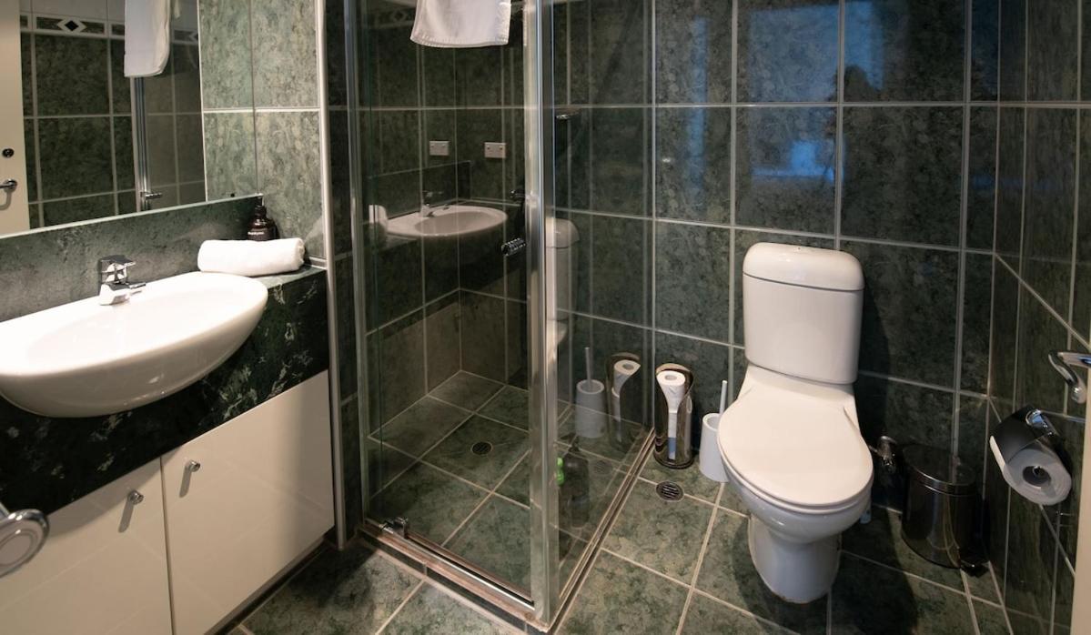 Apartment Penthouse 3 Bdrm Amazing Views Opposite Casino *