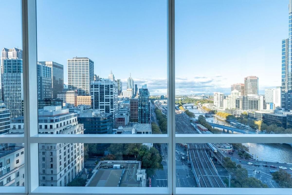 Penthouse 3 Bdrm Amazing Views Opposite Casino *