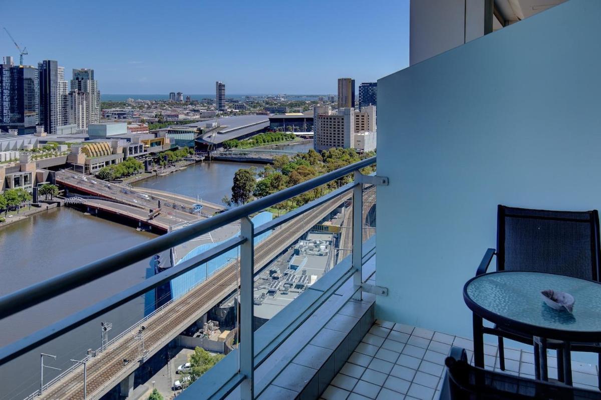 Penthouse 3 Bdrm Amazing Views Opposite Casino Apartment *