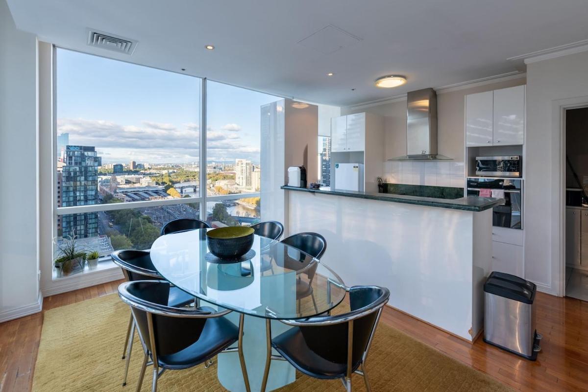Penthouse 3 Bdrm Amazing Views Opposite Casino *