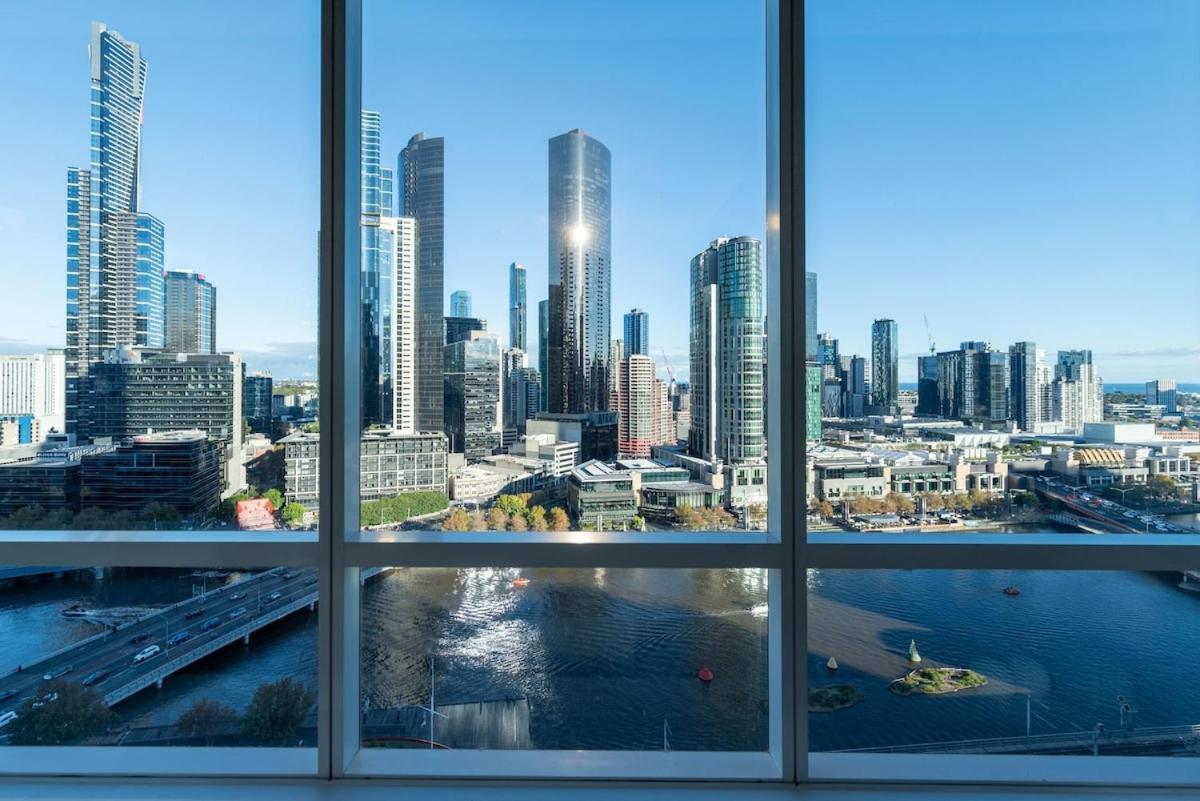 Apartment Penthouse 3 Bdrm Amazing Views Opposite Casino