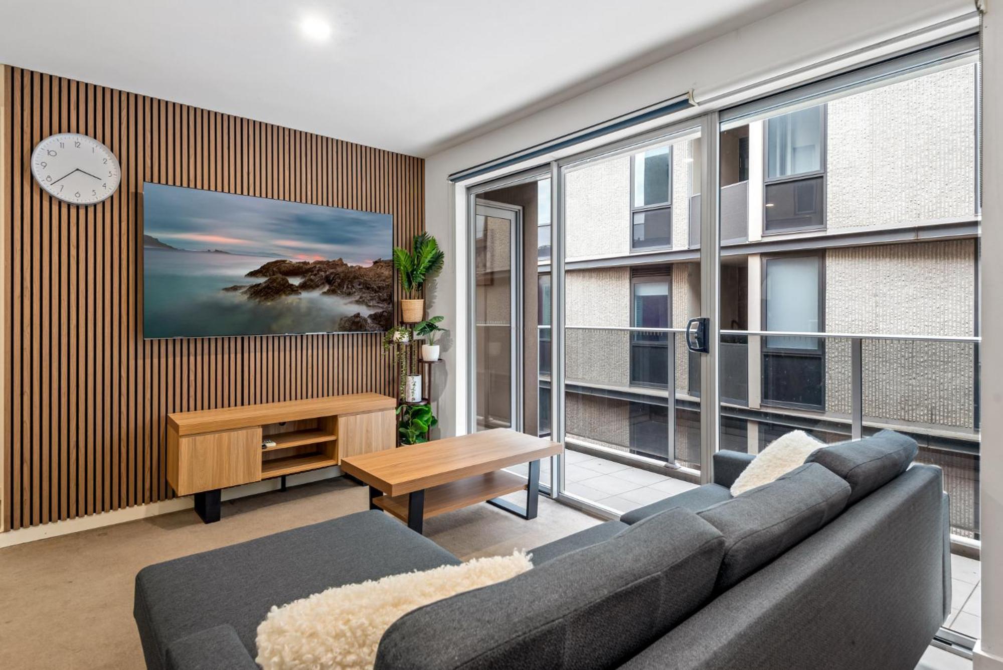 Cosy 1-bed With Balcony In Trendy St Kilda Melbourne