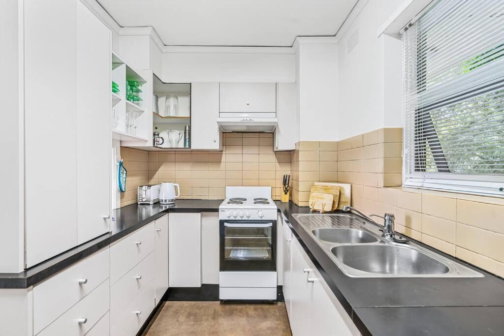 Apartment Meander On Malvern Melbourne
