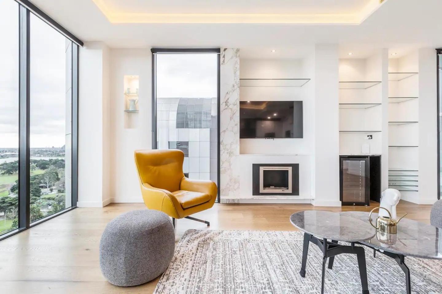 Opulent & Spacious Overlooking Park Apartment
