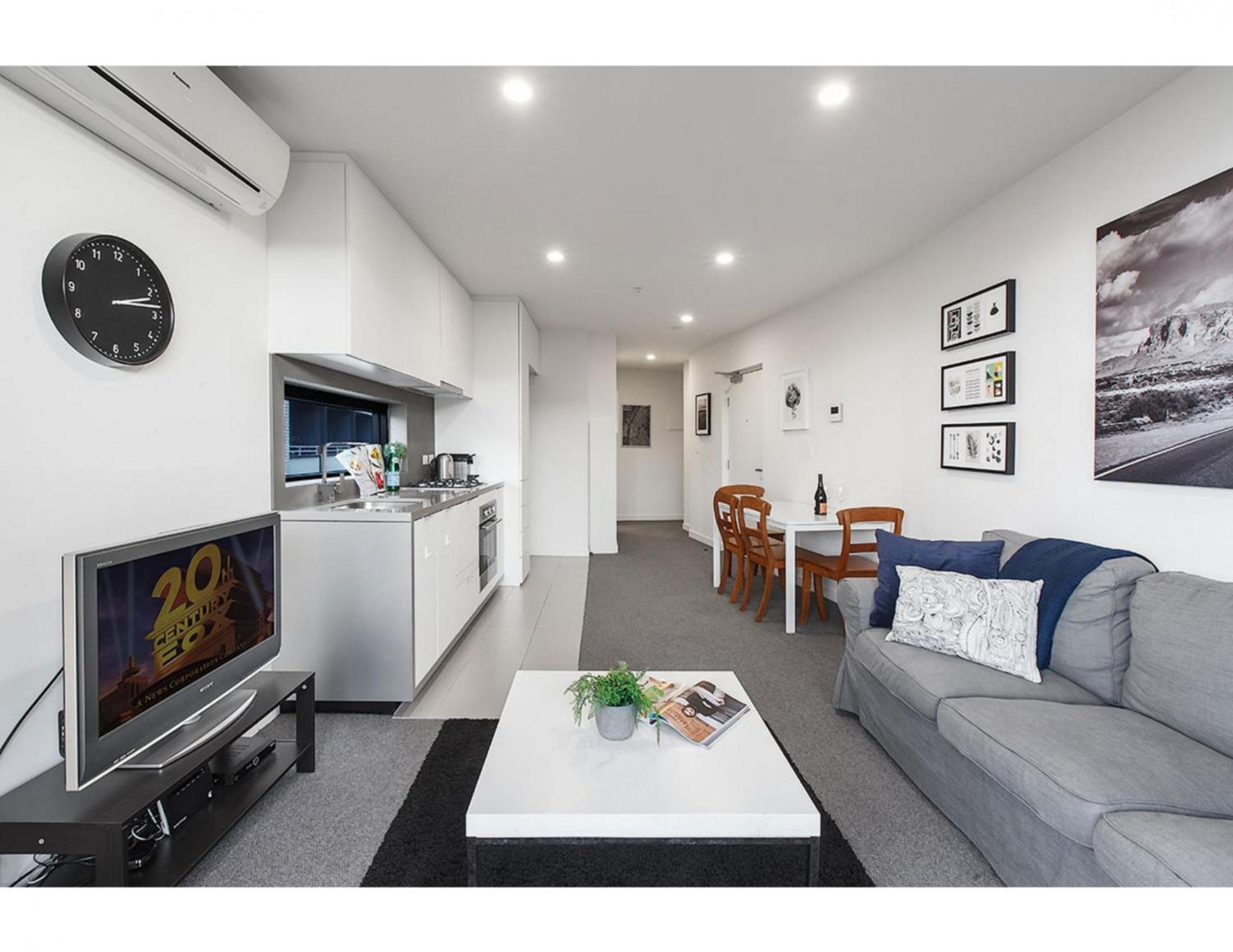 Modern 2 Bed In Trendy Collingwood Apartment Melbourne