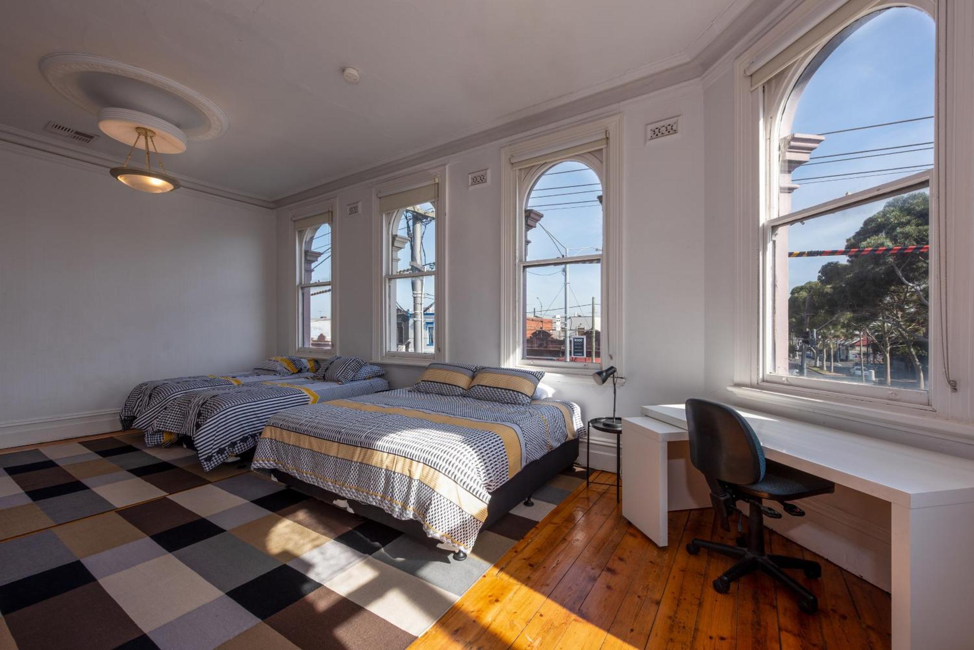 Private Unit In Heritage Building In Fitzroy North * Melbourne