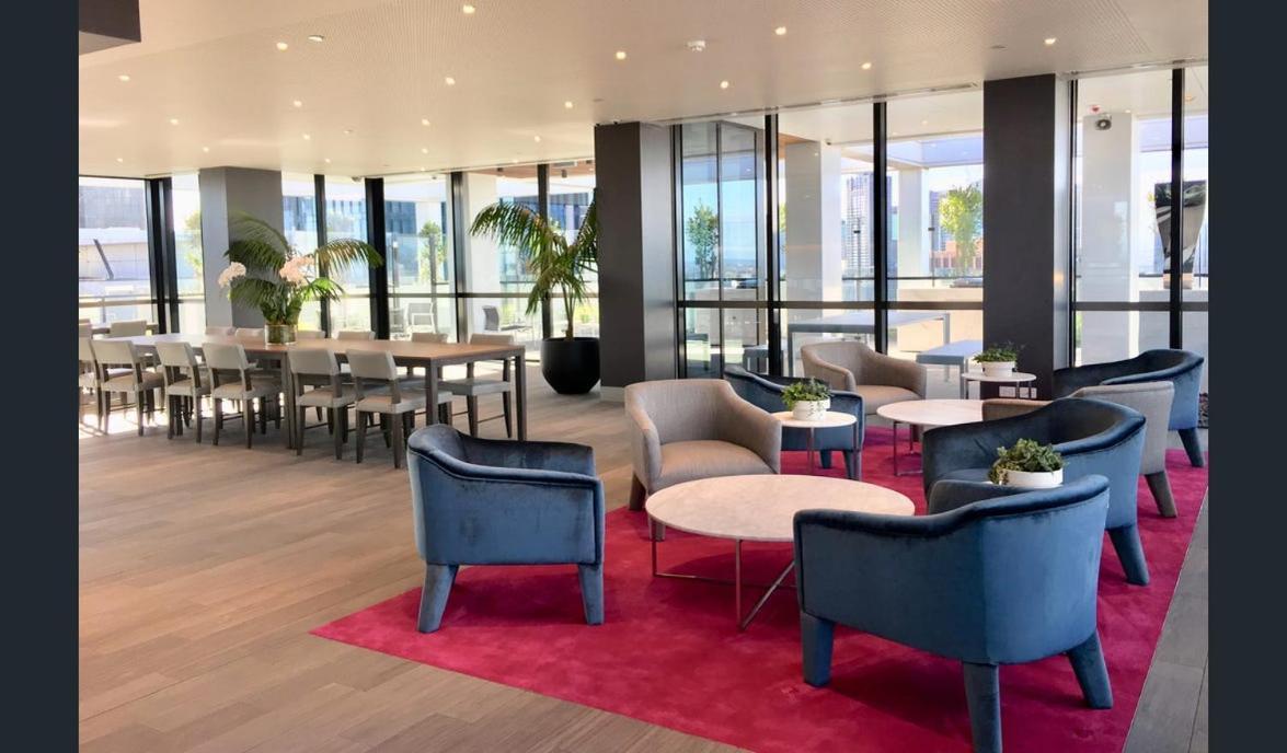 Southbank, River View, Free Parking Apartment *