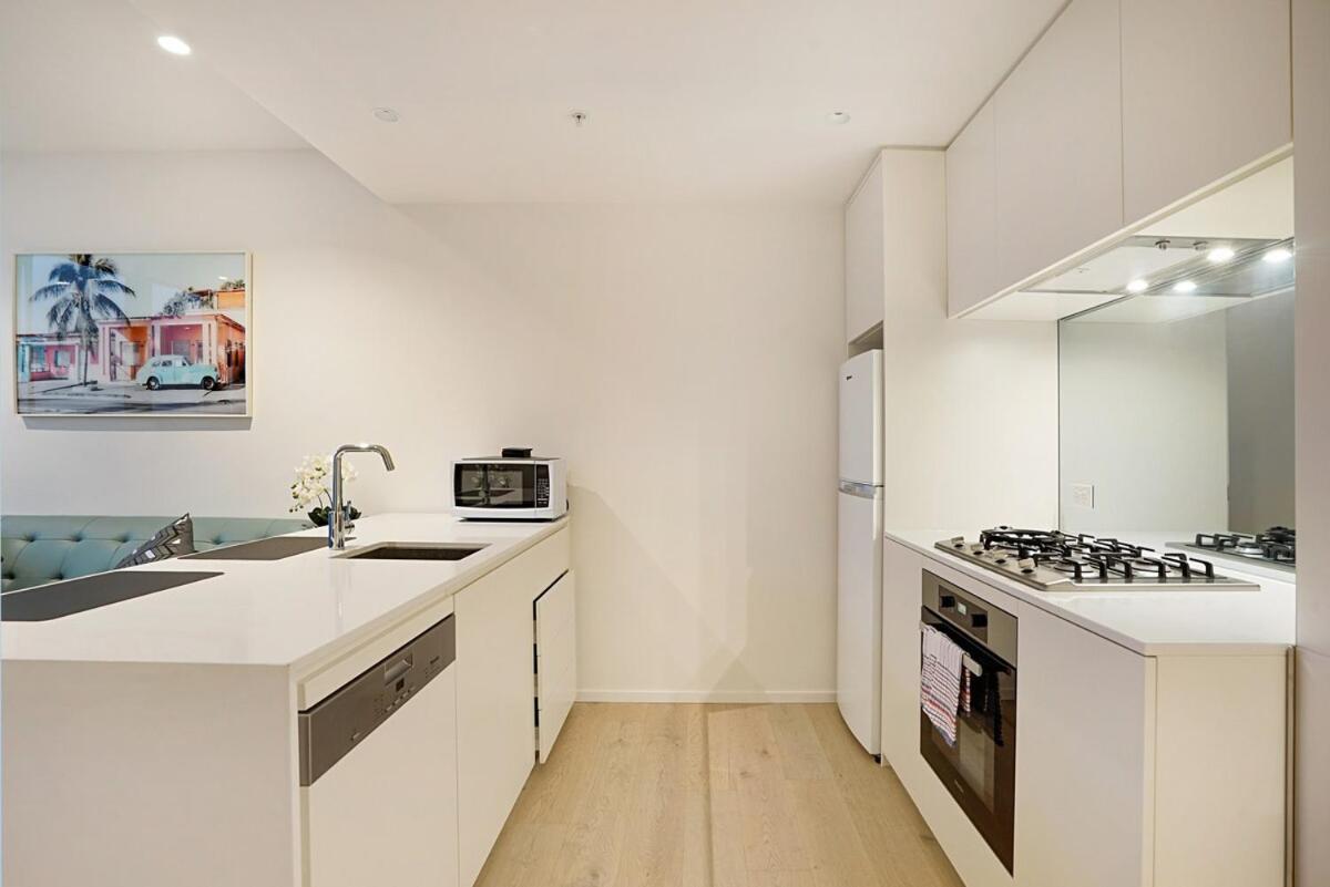 Top-tier 2 Bdrm View Southbank 47th Floor Apartment Melbourne