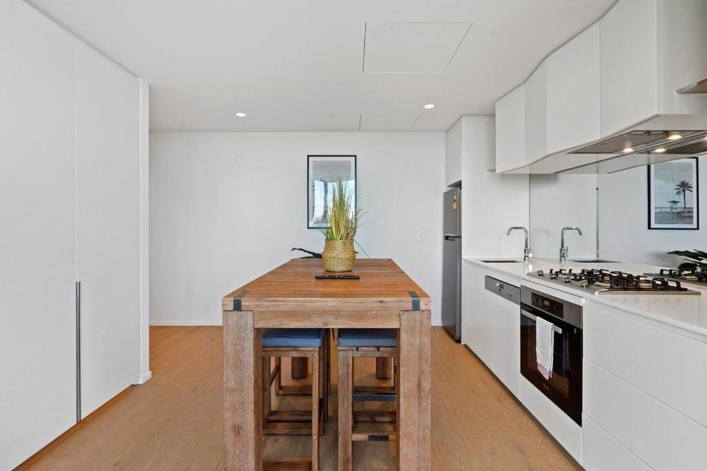 Southbank 2bdrm - 46th Floor Amazing View Apartment *