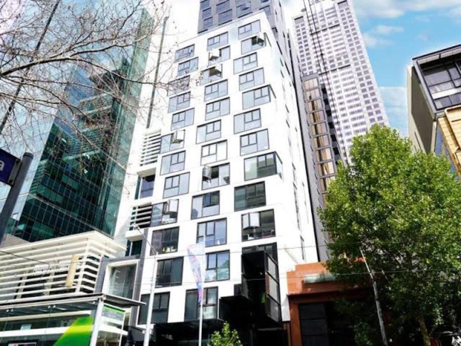 Apartment Exhibition Retreat On Chinatown Bourke St *