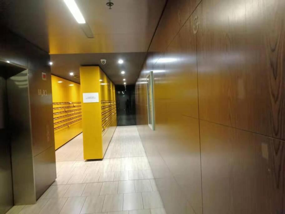 L39 1min To Southerncross,free Gym, Pool, Sunna,tram ,sauna *