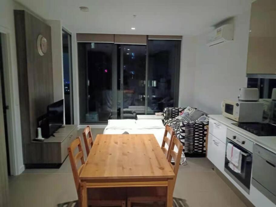 L39 1min To Southerncross,free Gym, Pool, Sunna,tram ,sauna *