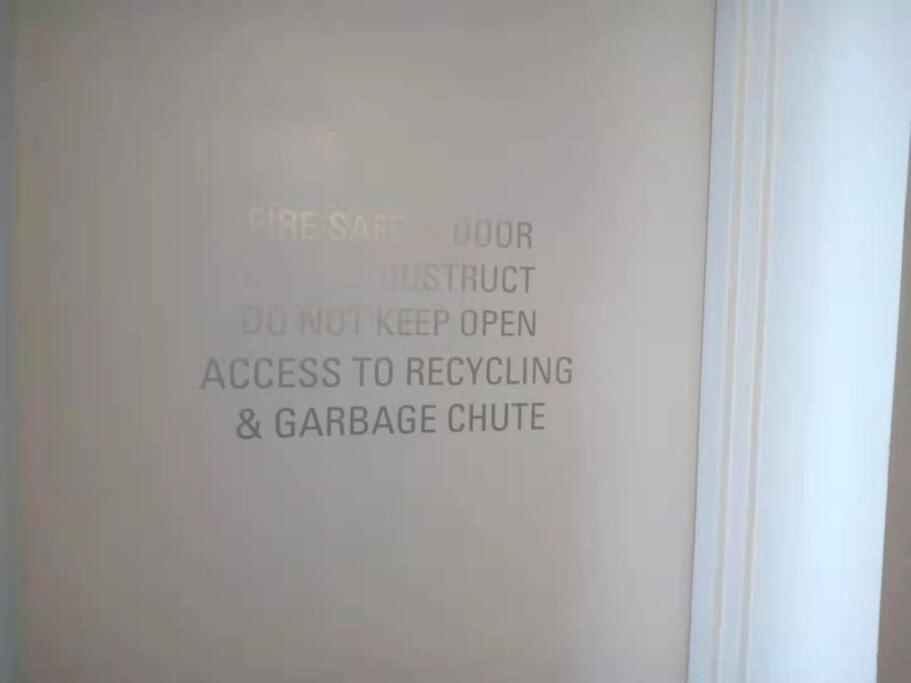 L39 1min To Southerncross,free Gym, Pool, Sunna,tram ,sauna Apartment *
