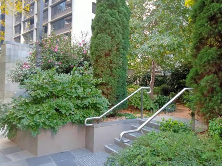 L39 1min To Southerncross,free Gym, Pool, Sunna,tram ,sauna Apartment